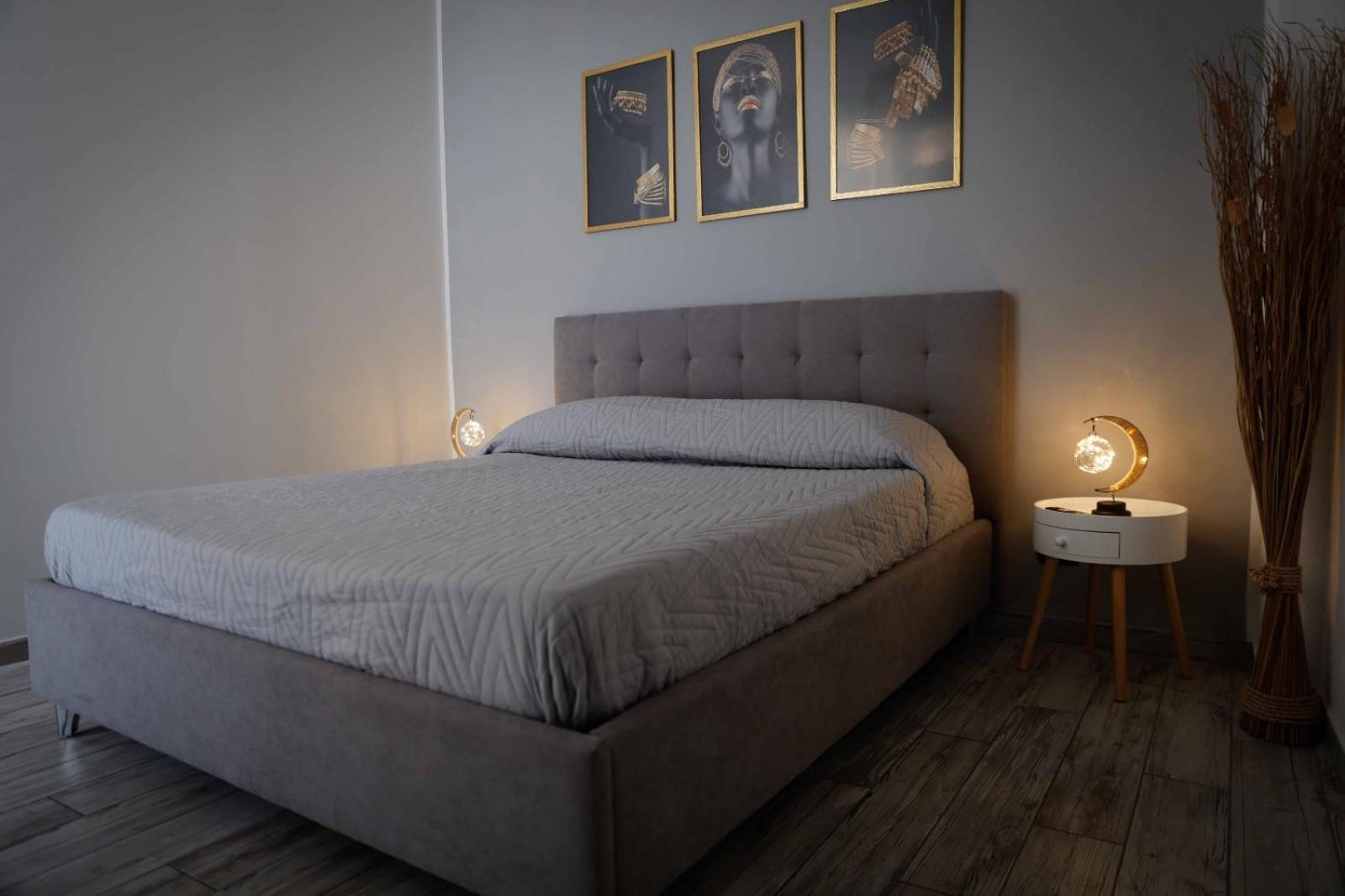 Stay In The Heart Of Salerno - Near The Duomo "La Finestra Sul Borgo" Ngoại thất bức ảnh