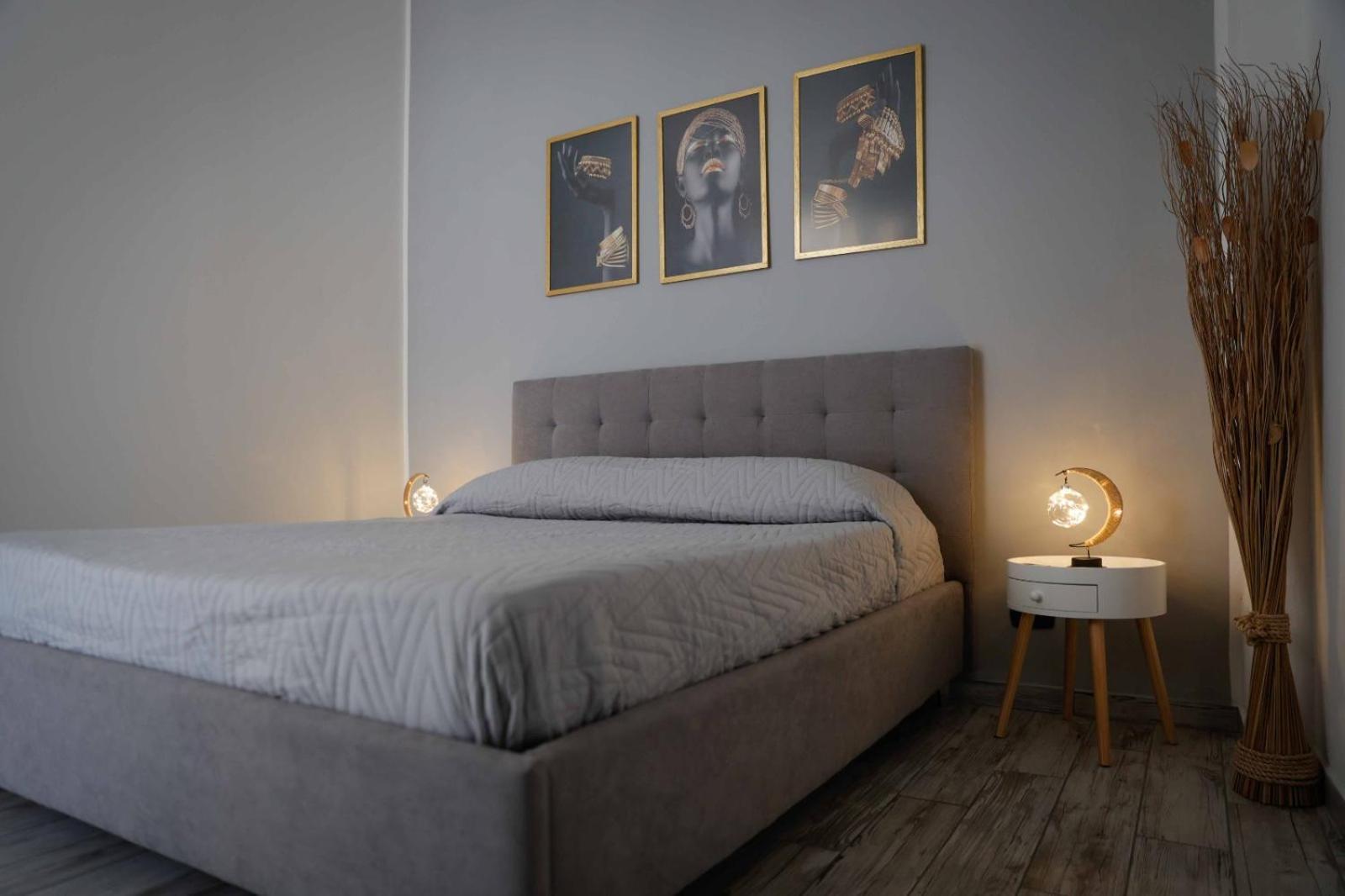 Stay In The Heart Of Salerno - Near The Duomo "La Finestra Sul Borgo" Ngoại thất bức ảnh